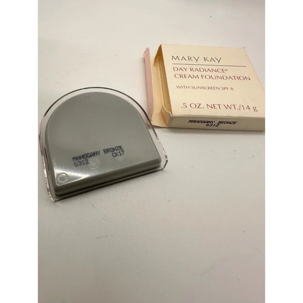 MARY KAY DAY RADIANCE CREAM FOUNDATION ~ New in box ~ YOU‎ CHOOSE YOUR SHADE: